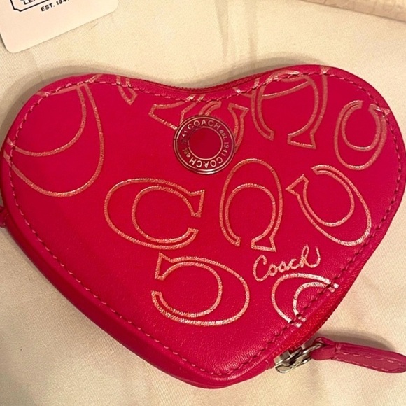 Coach Vintage Pink Heart Coin Pouch - Picture 9 of 9